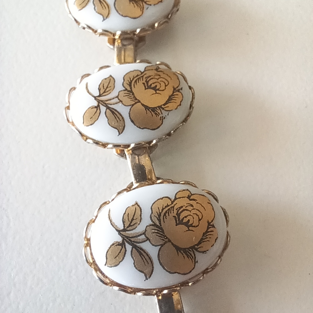 Antique porcelain and gold  link floral bracelet